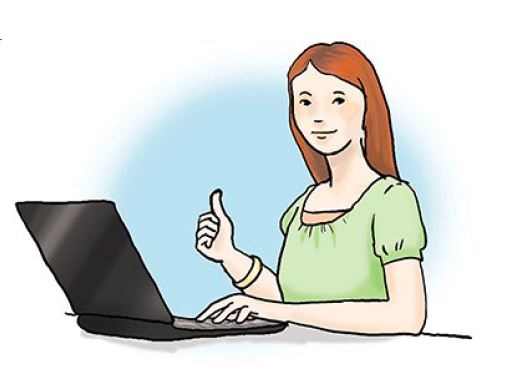 Eine junge Frau am Laptop