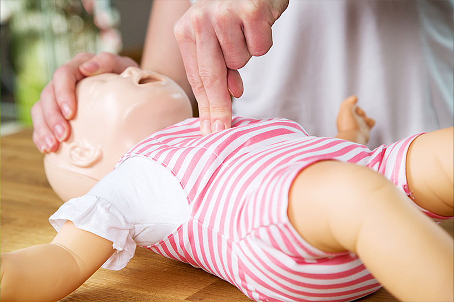 Erste Hilfe für Babys und Kleinkinder