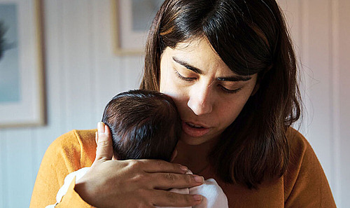 Wenn ein Baby anhaltend schreit, kann das sehr belastend sein.
