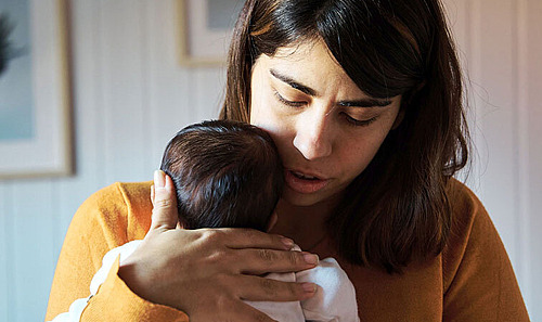 Wenn ein Baby anhaltend schreit, kann das sehr belastend sein.