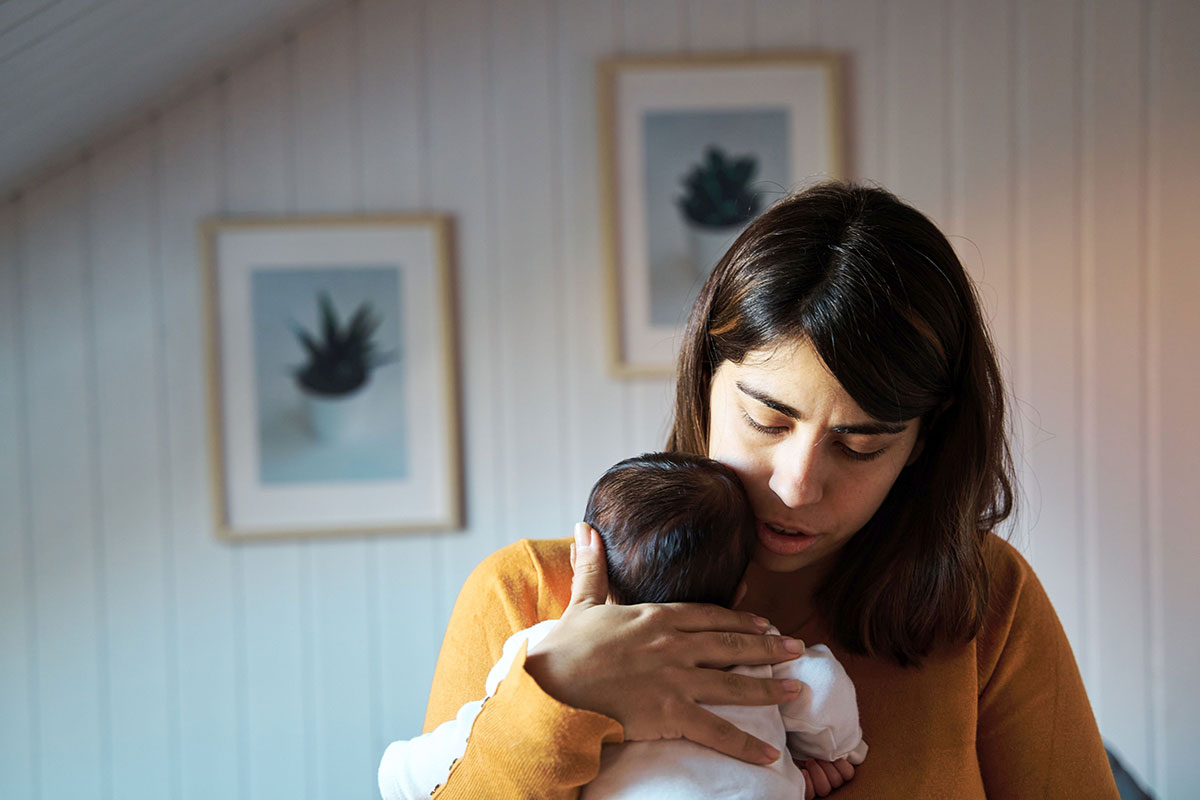 Wenn ein Baby anhaltend schreit, kann das sehr belastend sein.